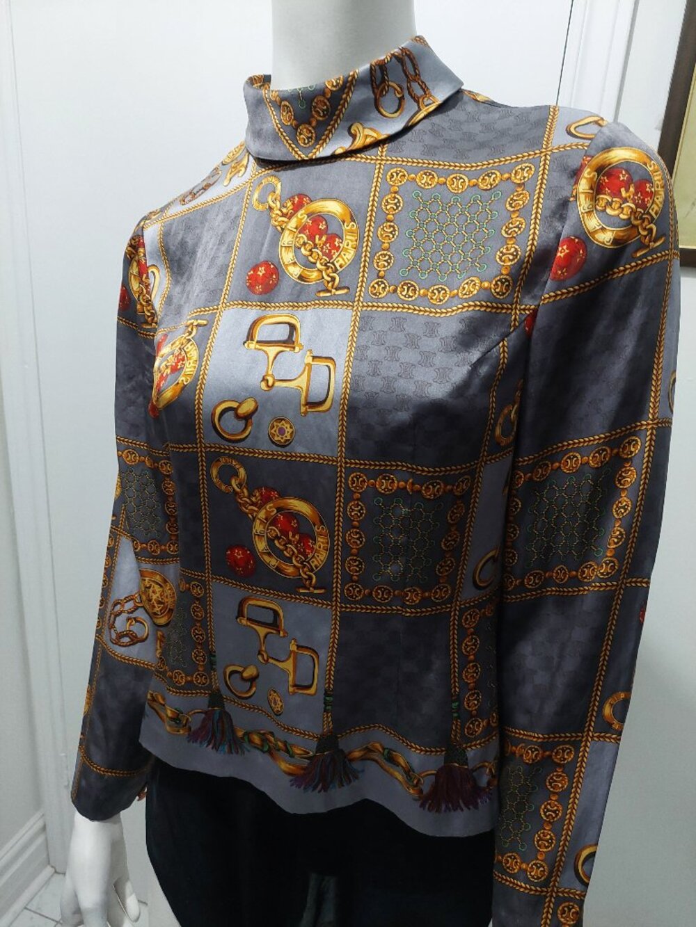 • Luciano Choi Vintage Baroque Chain Tassel Mock Neck Blouse M L